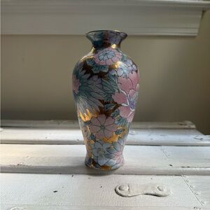 Vintage Toyo Golden peony vase